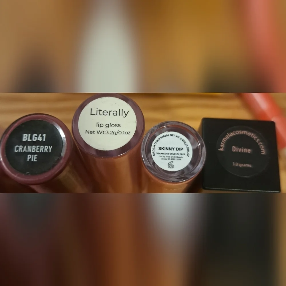 Lot Of High End Lip Gloss Liner & Lipstick w/ Eyelash Cosmetic Makeup Beauty